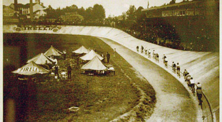 Pirelli sponsored velodrome race 1919 IRIDE