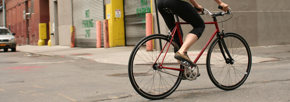 IRIDE bikes are beautiful, sexy, sexi, special, artisanal, unique, alluring, captivating, attractive, custom, and desirable even while commuting on pavement in the big city urban environment